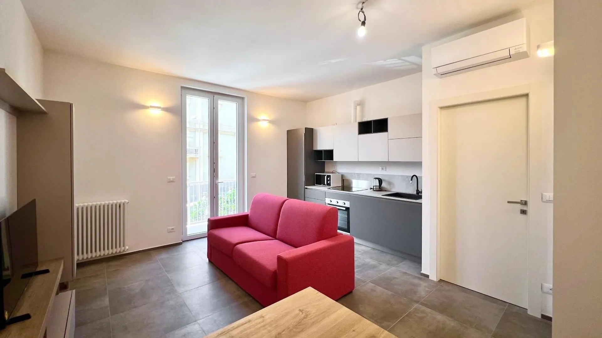 Splendido Trilo Con Posto Auto Apartamento Varazze Itália